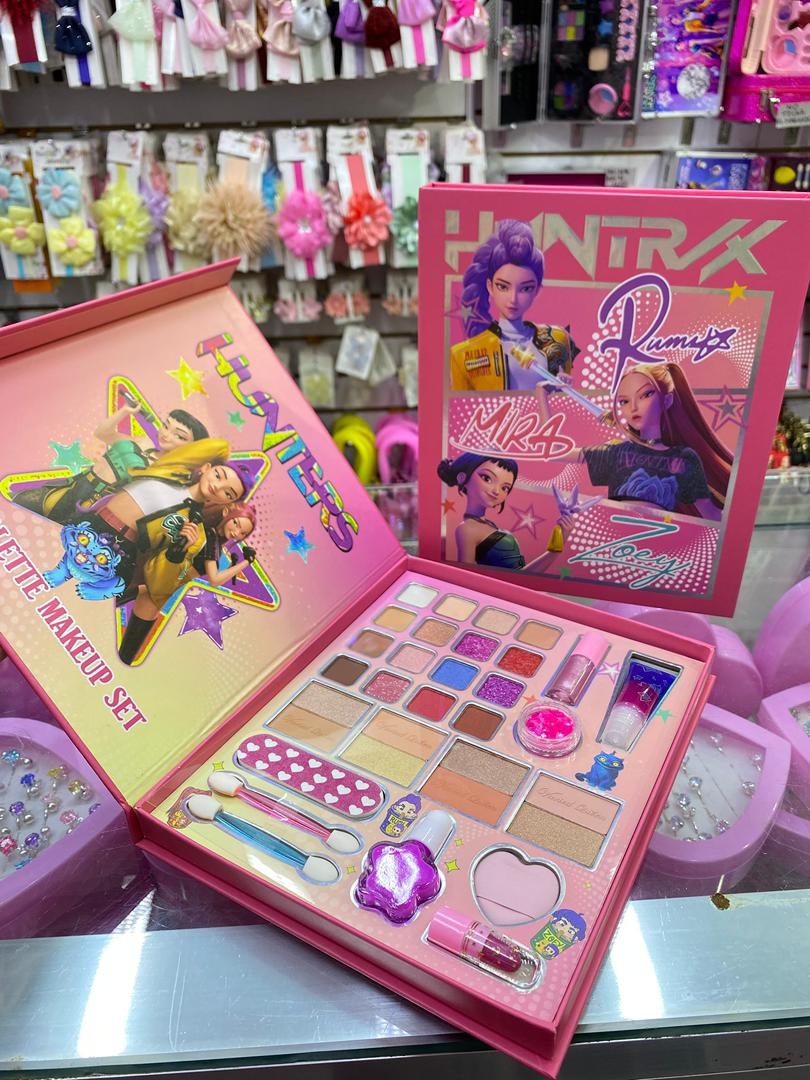 K-POP GRANDE Maquillaje Grande - Imagen 1
